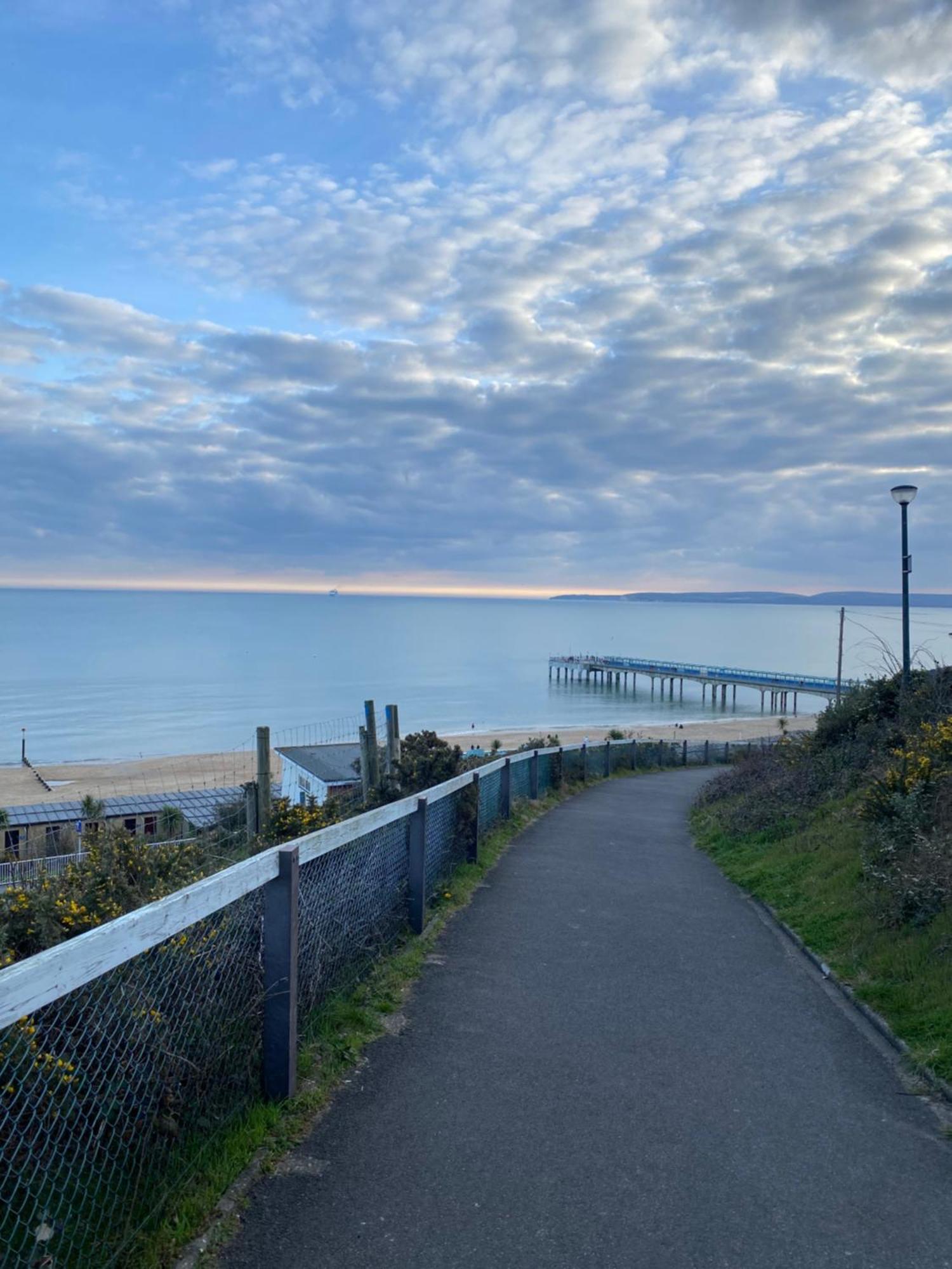 Homestay Seaside 5 Min From Ensuite Parking