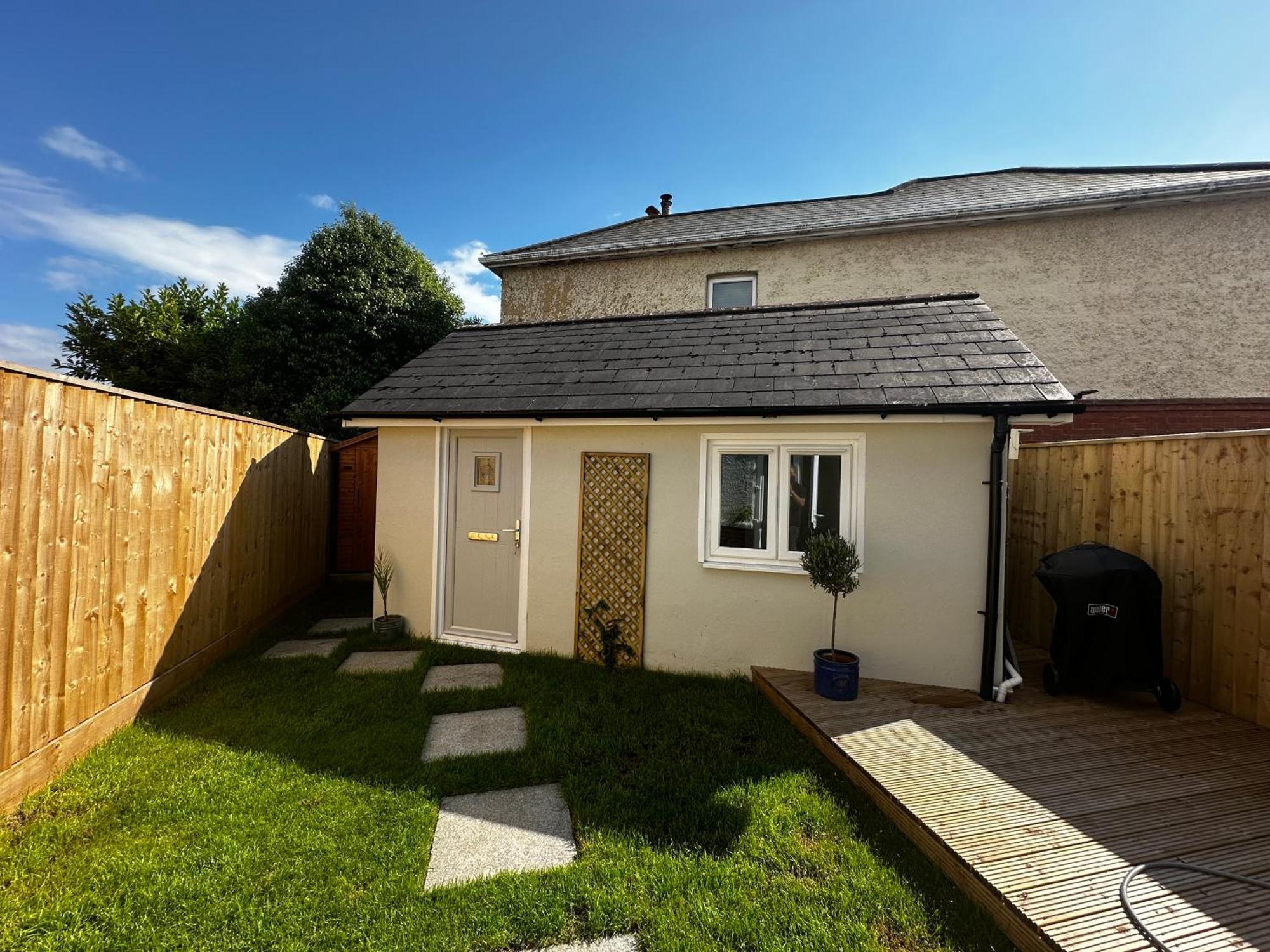Apartment Peaceful Southbourne - Pets Welcome *
