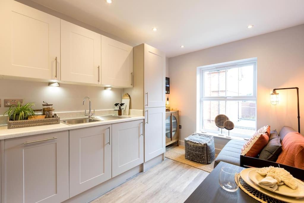 Stylish 1 Bed In Westbourne With Parking Bournemouth