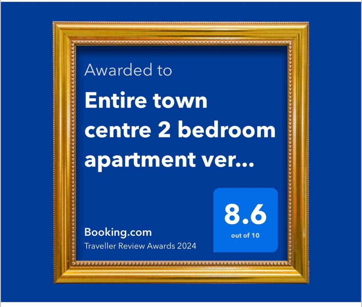 Entire Town Centre 2 Bedroom Very Close To Bournemouth