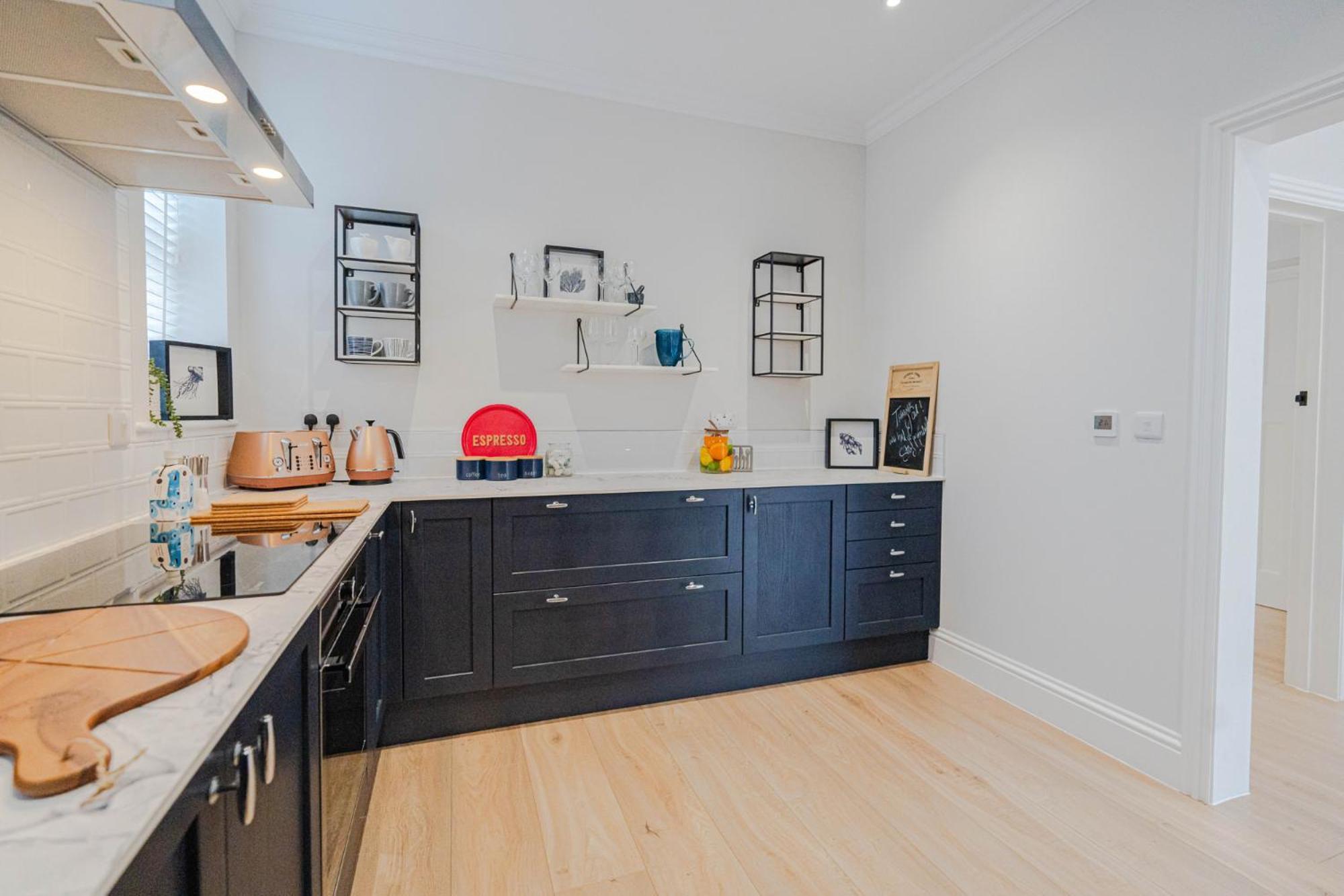 Highcroft House By Grandeur Holiday home