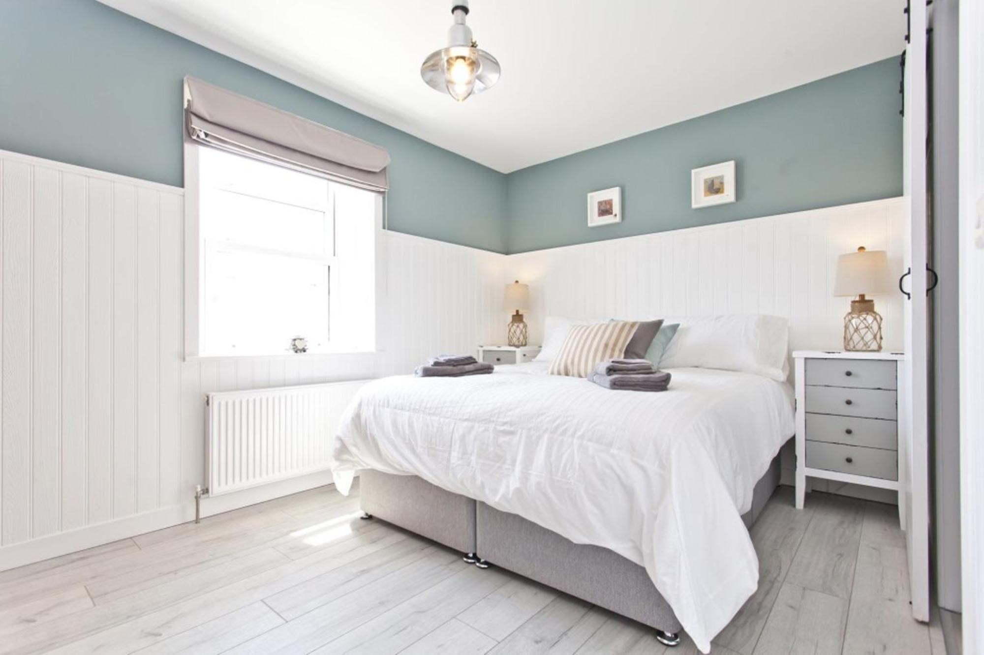 Bournecoast - Coastguard - Sea View - Garden - Hot Tub - Hb6098 Holiday home *