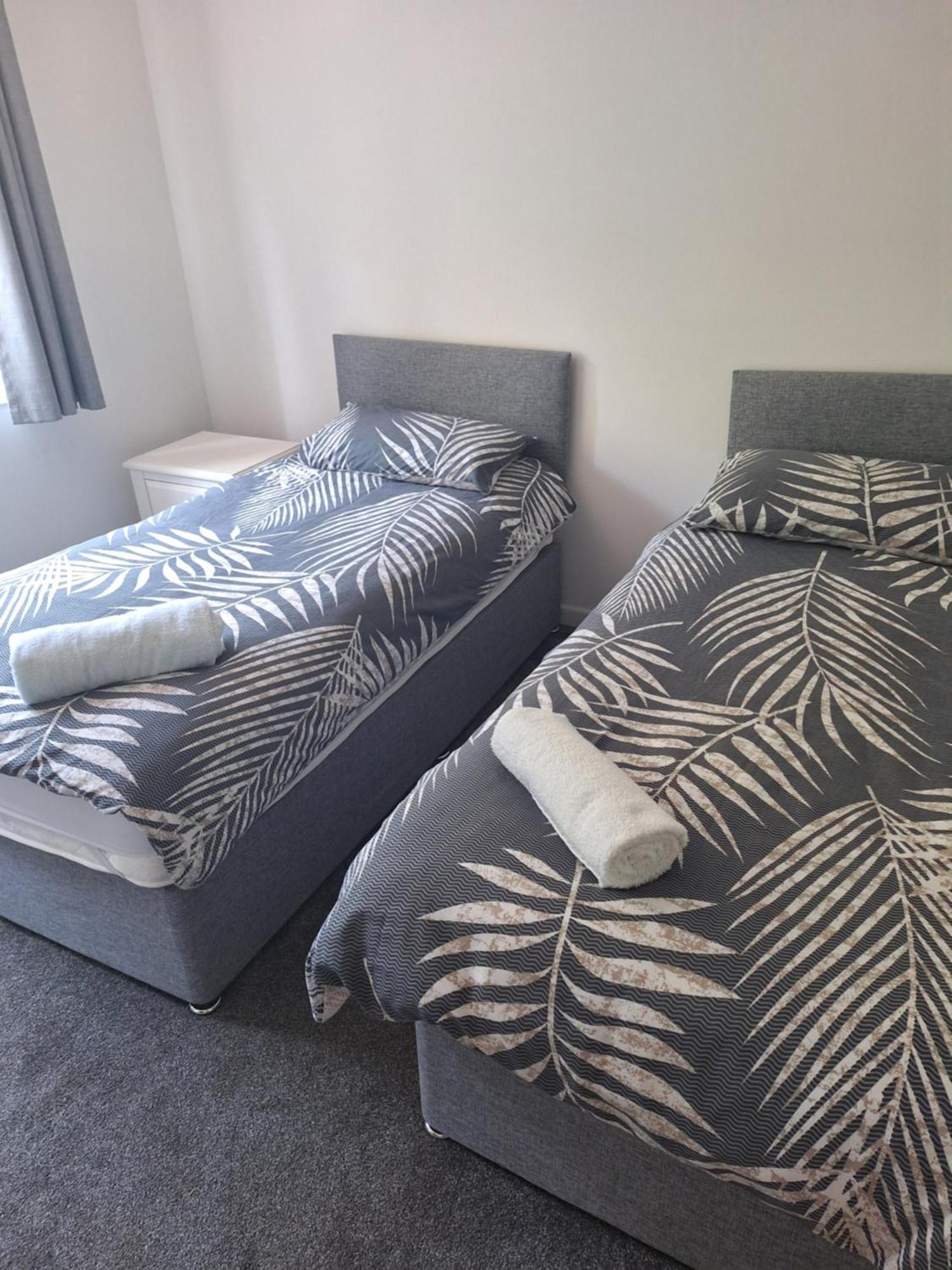 Apartment 1 Bedroom In Bournemouth, Free Parking