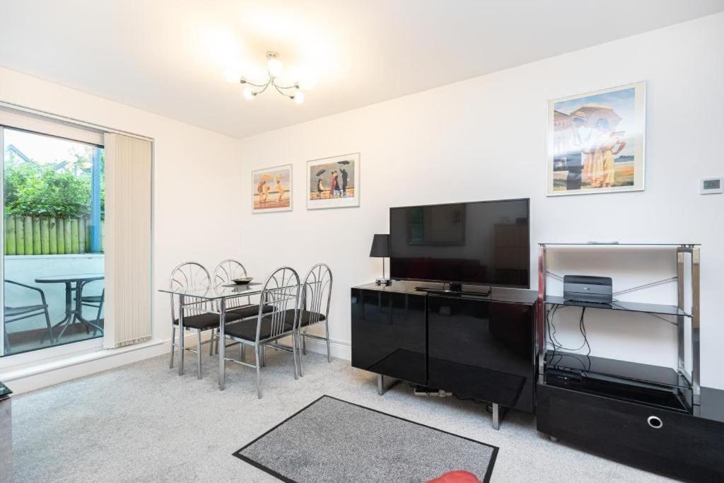 Apartment Bournecoast - Modern Near Beaches - Fm3590