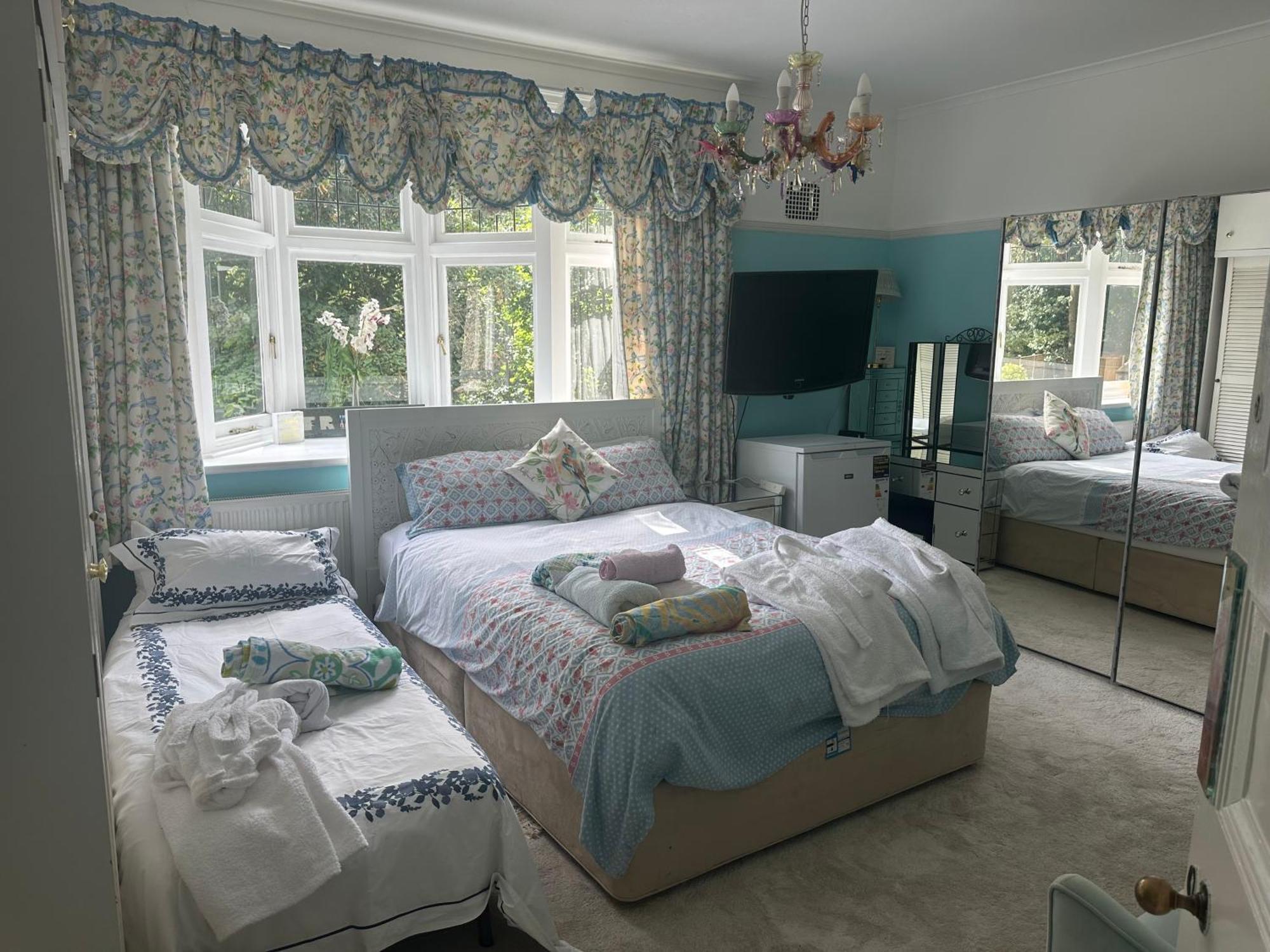 Homestay Prime With Luxury Spa Option Bournemouth