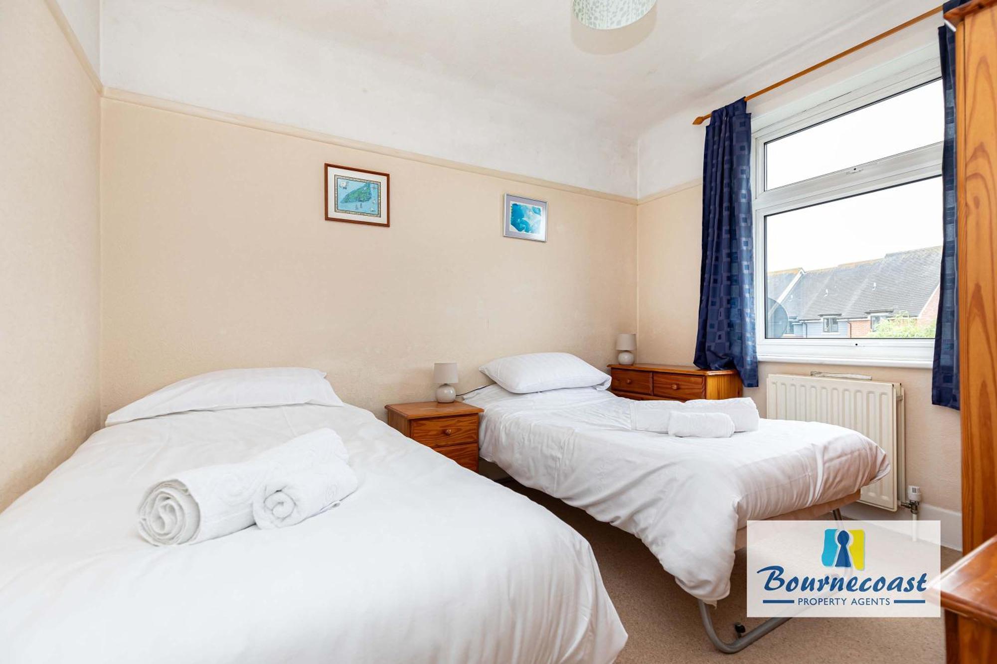 Bournecoast: Pet Friendly Flat With Garden - Fm667 Bournemouth