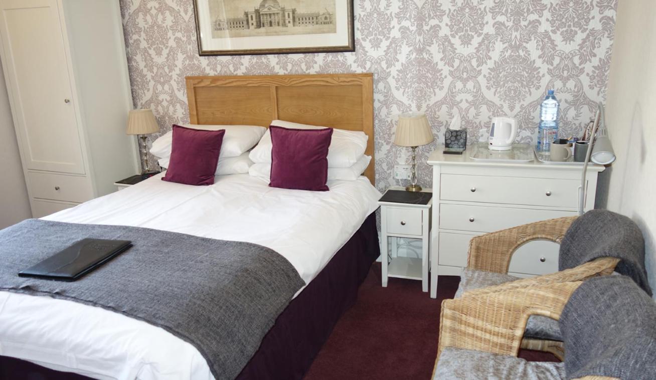 Bed & Breakfast Alexander 4*