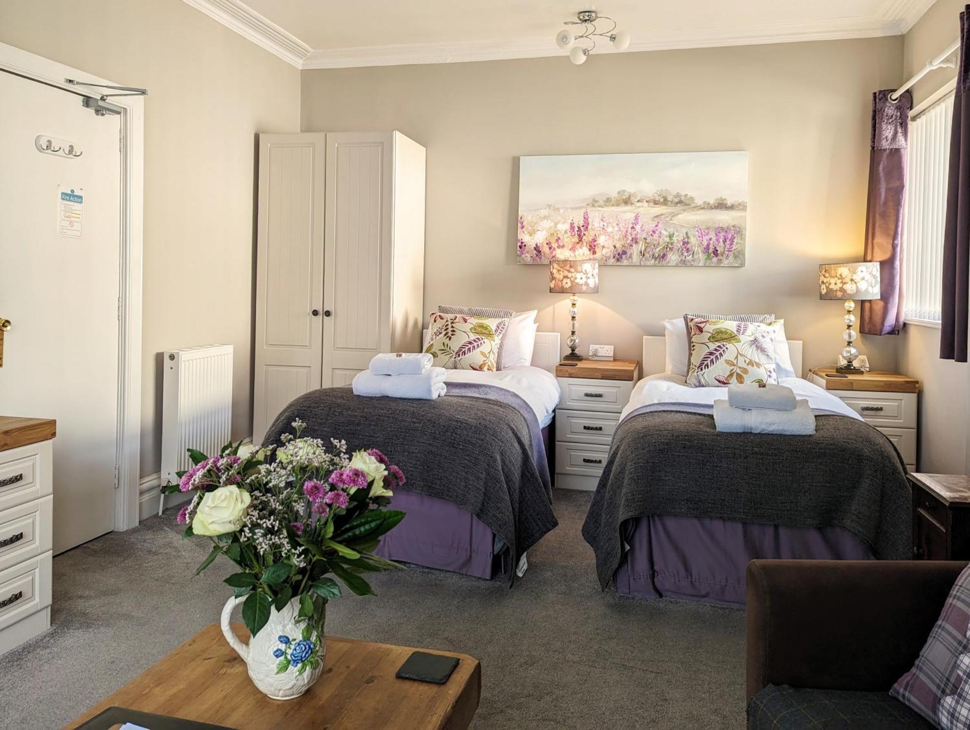 Bed & Breakfast Alexander 4*