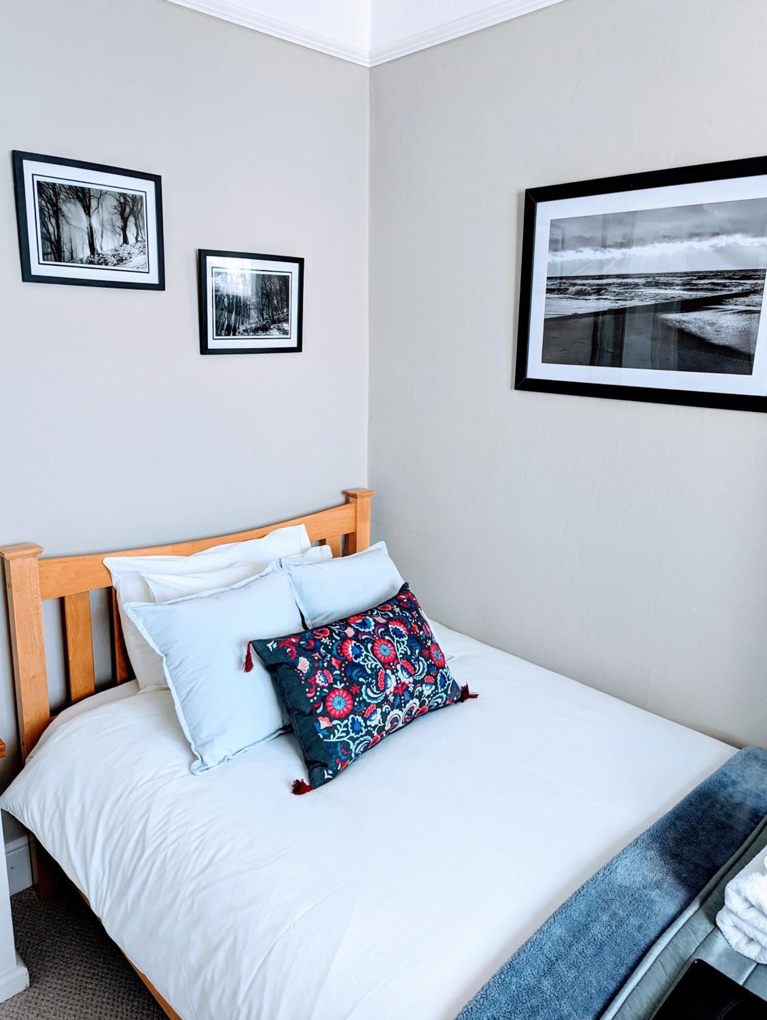 Alexander Bed & Breakfast 4*