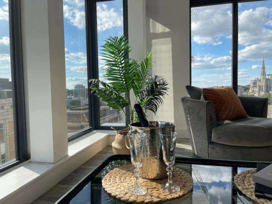 Apartment The Pad By The Penthouse With Sunset And Views