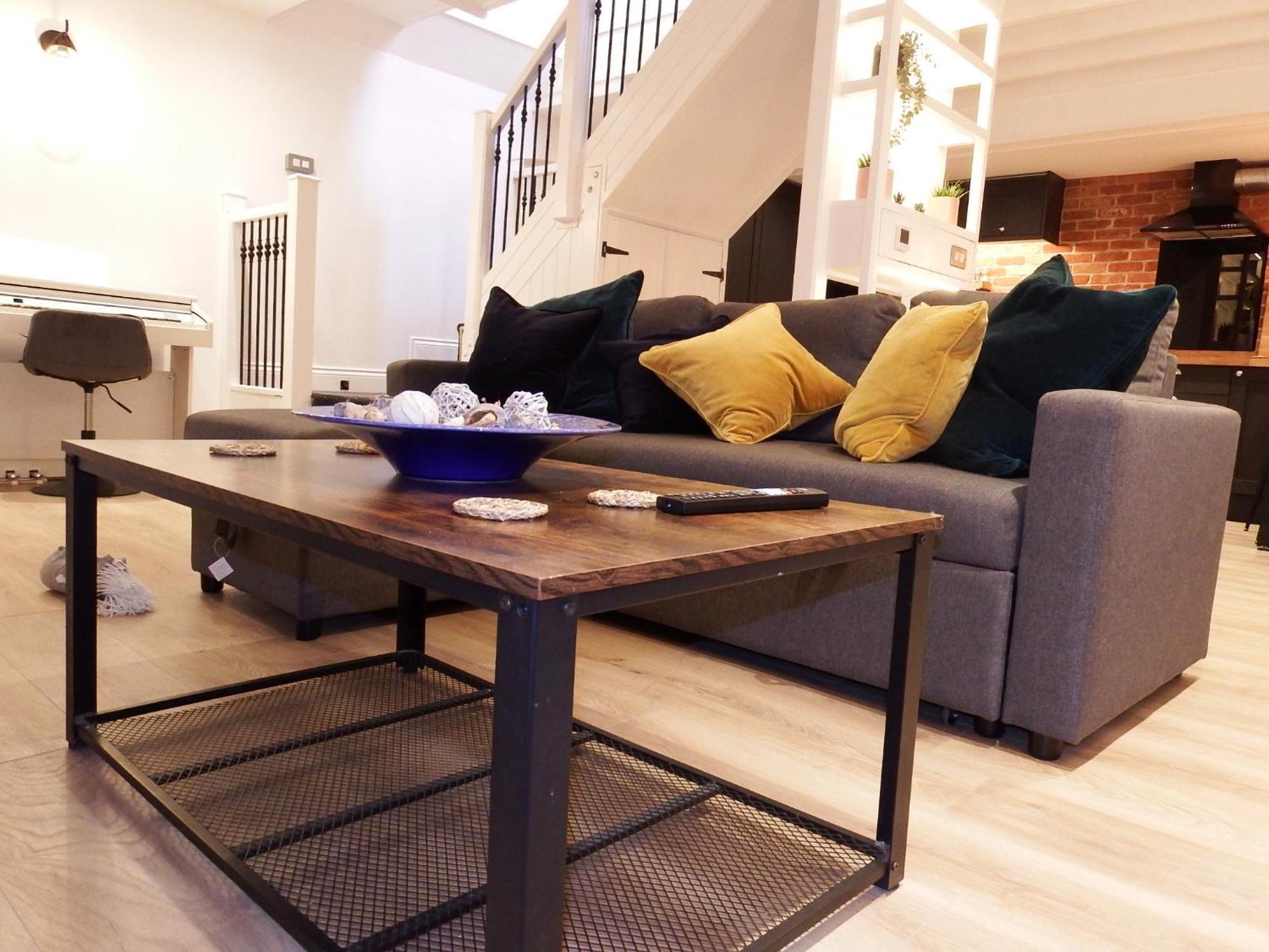 Newly Renovated Stunning Warehouse Apartment Bournemouth
