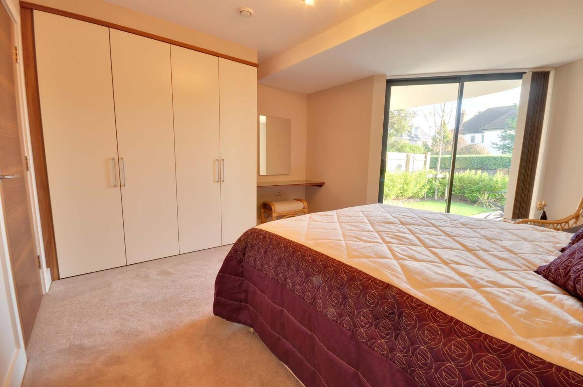 Four Bedroom Beachside With Two Balconies And Garden Holiday home