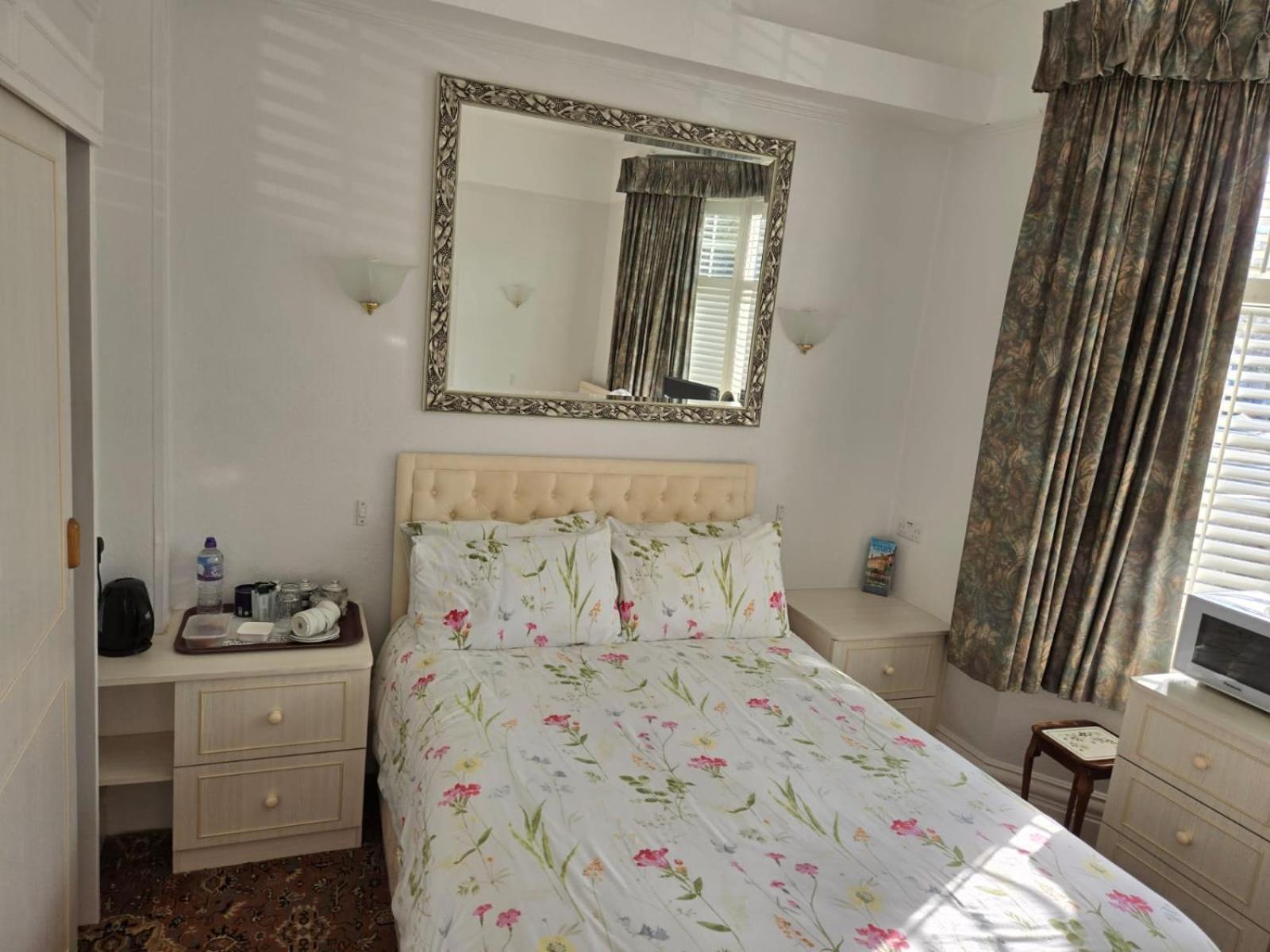 Shoreline Bed & Breakfast Bournemouth