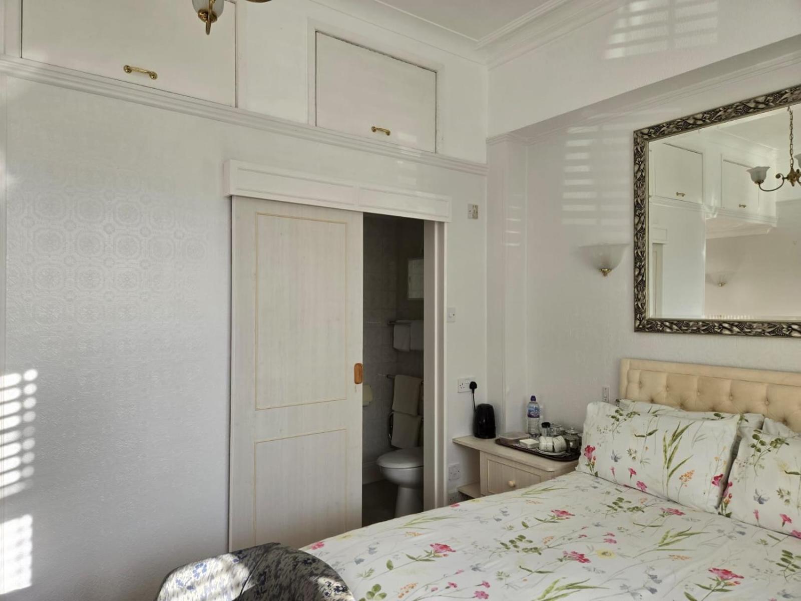 Shoreline Bed & Breakfast Bournemouth