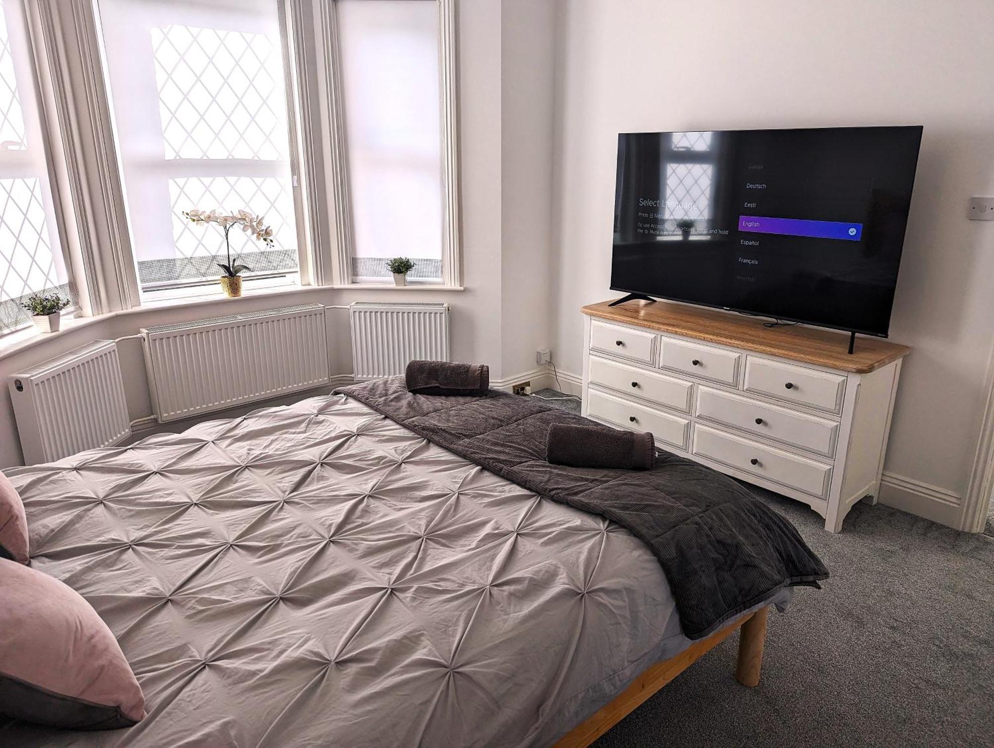 Cosy Bee And Bed & Breakfast Bournemouth
