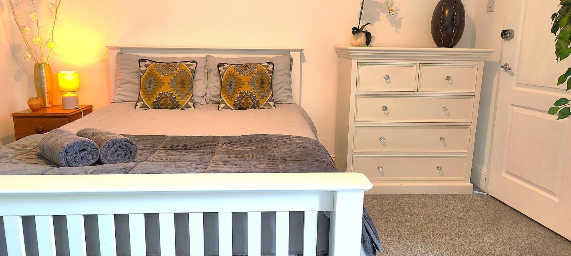 Bed & Breakfast Cosy Bee And Bournemouth