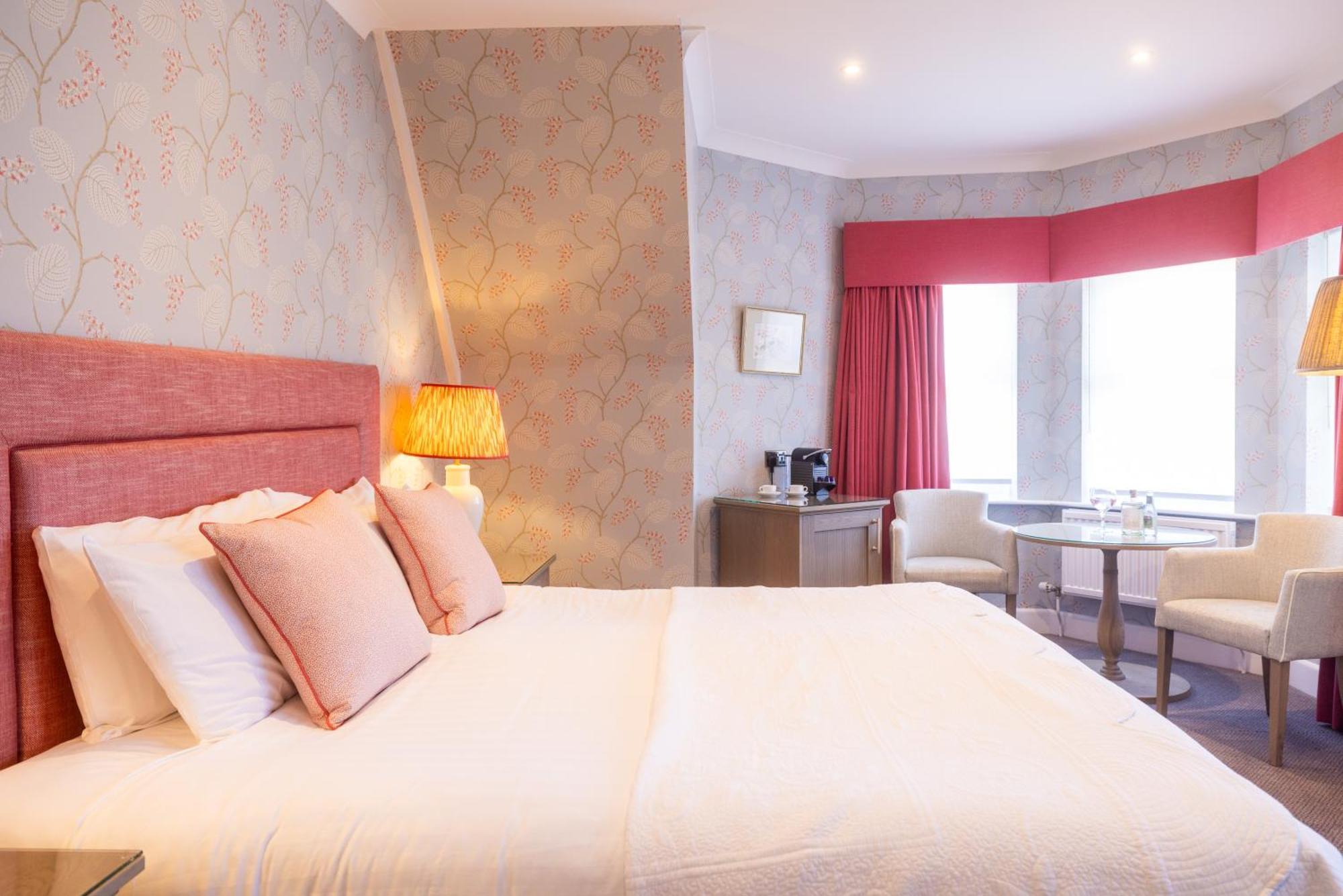 Western The Connaught And 4*