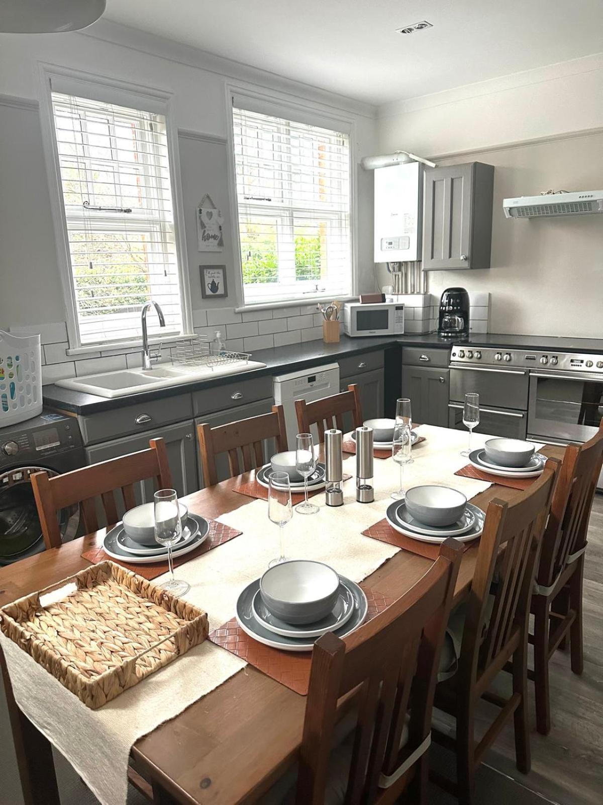 Holiday home Woodfalls Luxury Getaway Bournemouth