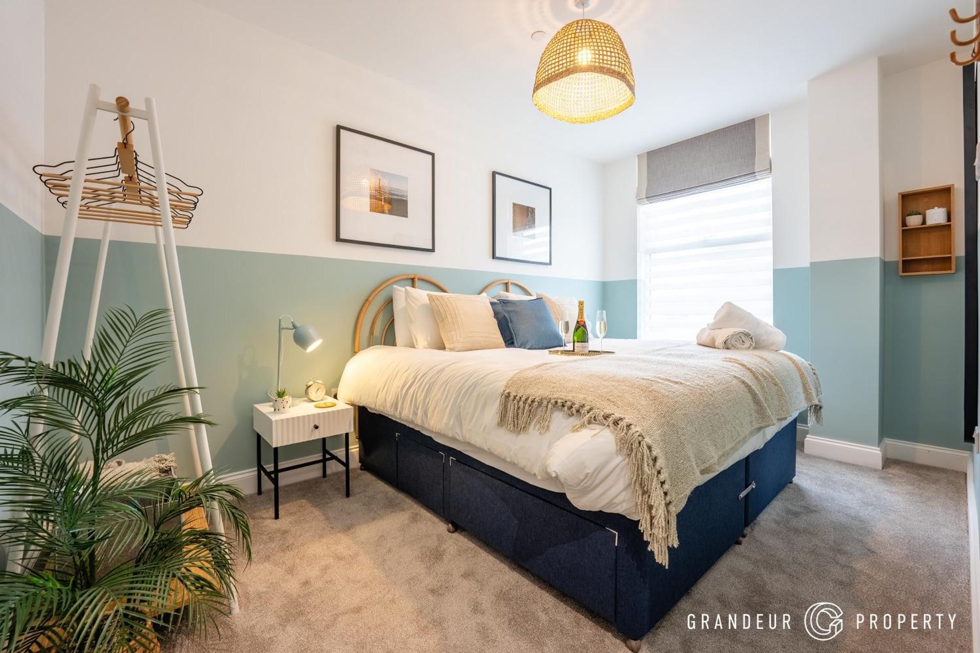 Apartment Swithuns House Abode By Grandeur *