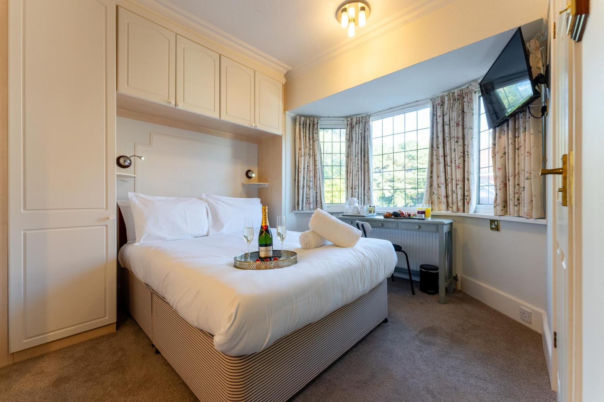 The Cransley By Grandeur 4*