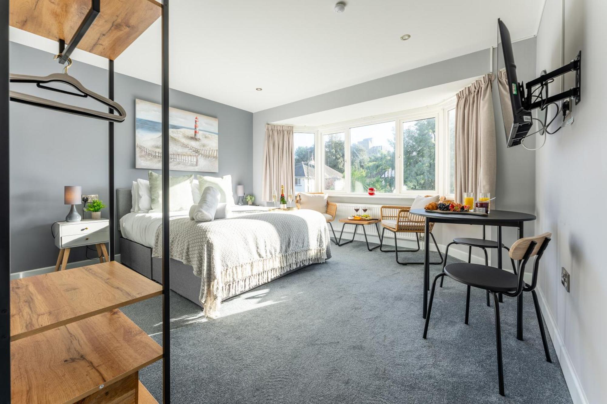 The Cransley By Grandeur Guest house