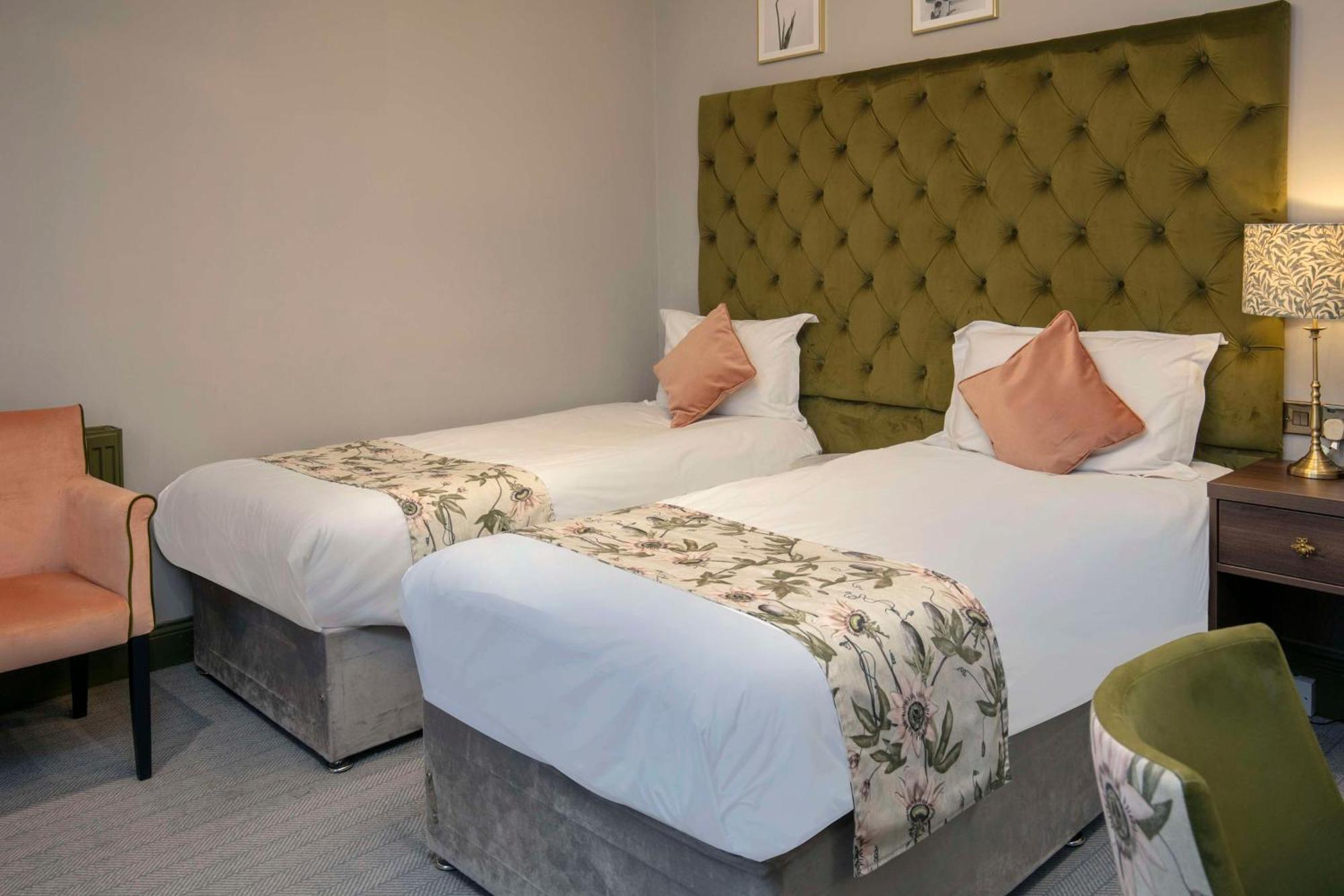 Collingwood Bw Signature Collection Hotel
