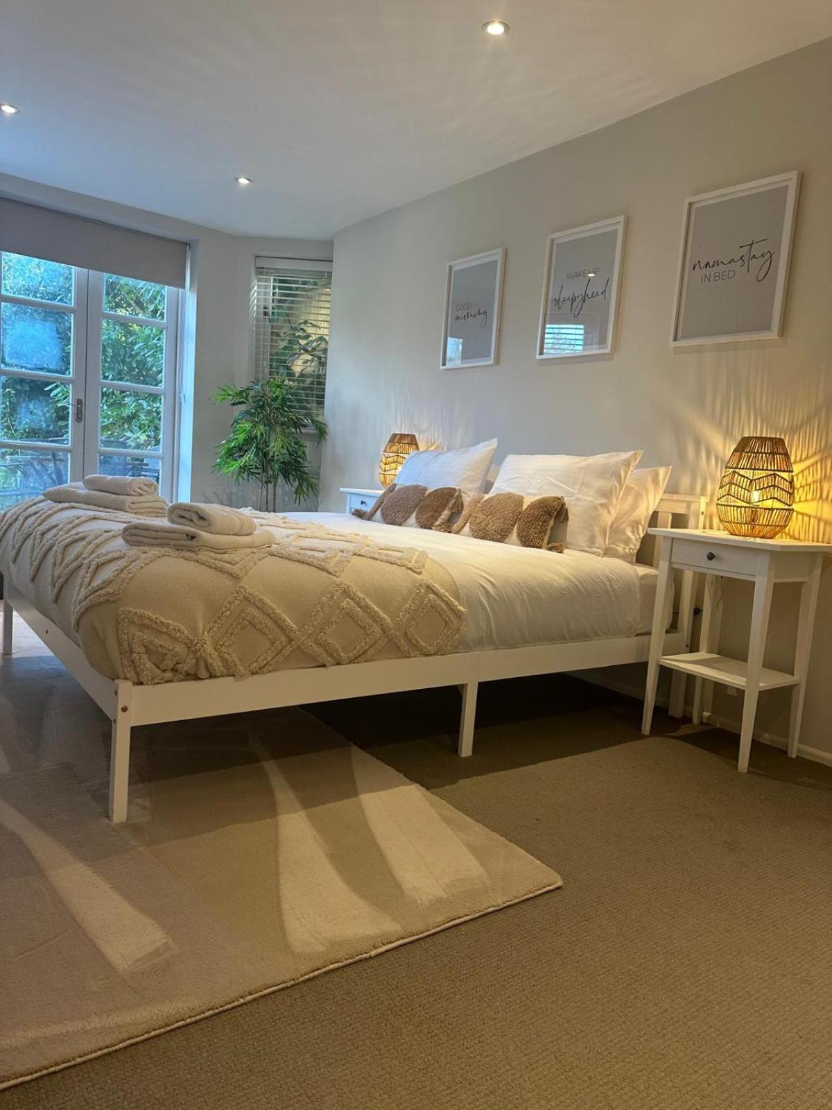 Woodfalls Luxury Getaway