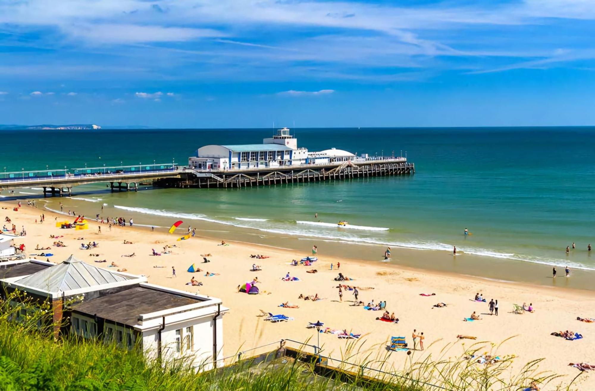 Holiday home Woodfalls Luxury Getaway Bournemouth