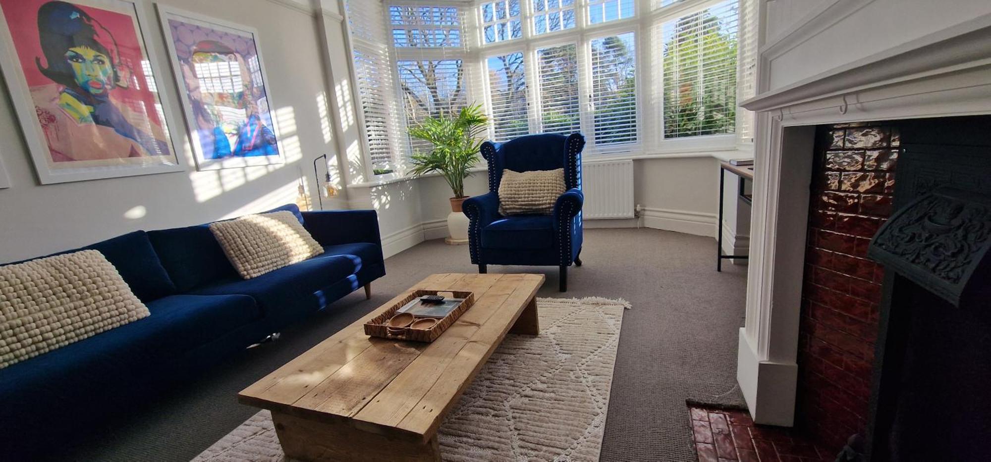 Woodfalls Luxury Getaway * Bournemouth