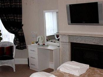 The Boho - 4 Min Walk To & Town 3*