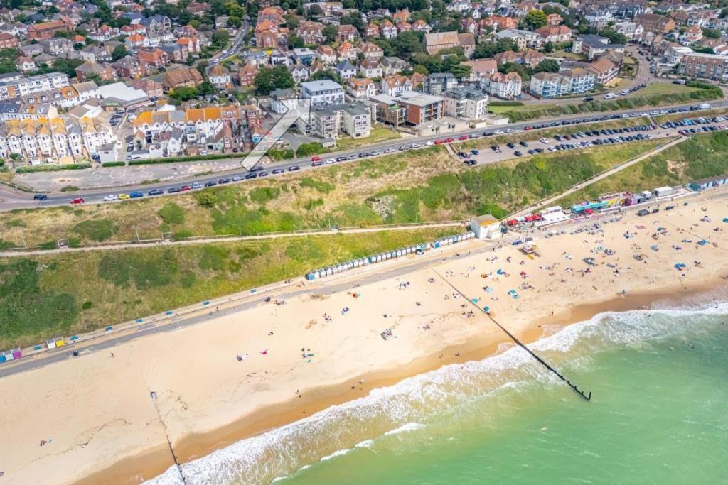 Apartment Bournecoast - Modern By Sandy Beaches - Fm9627 Bournemouth