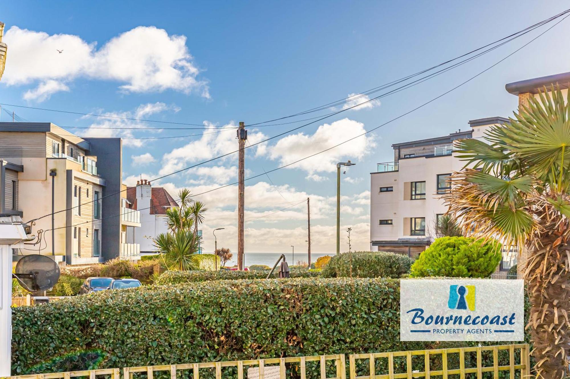 Bournecoast - Stylish Flat Near Sandy Beaches With Balconies - Fm9632