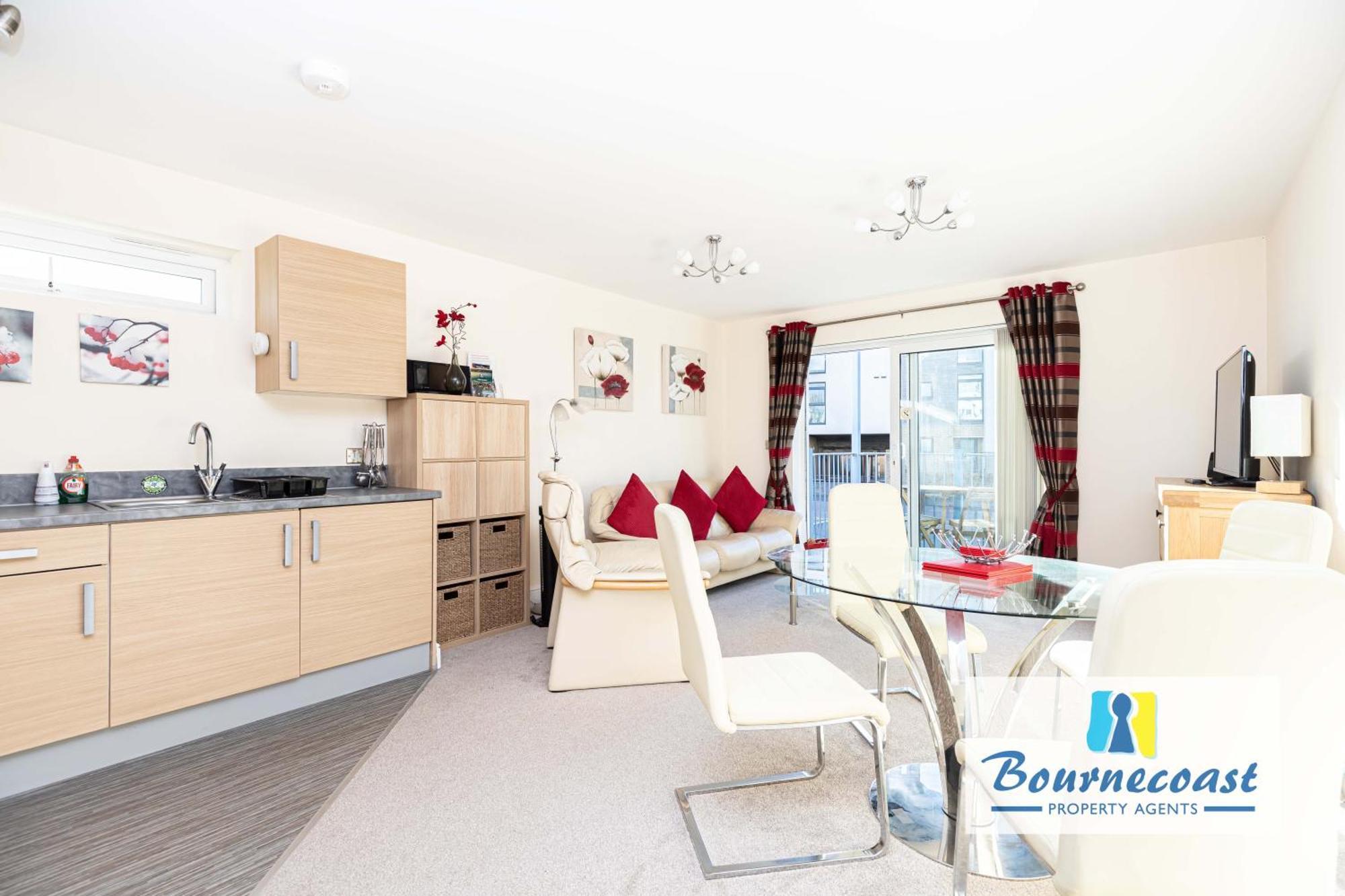 Bournecoast - Stylish Flat Near Sandy Beaches With Balconies - Fm9632 Apartment