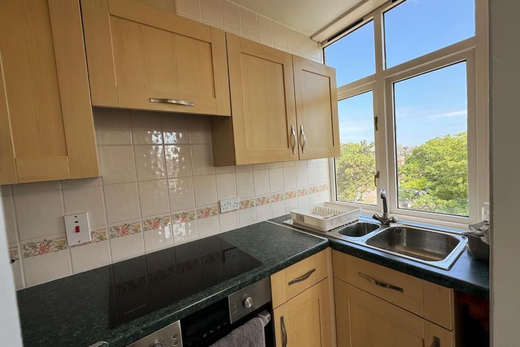 Boscombe Apartment *