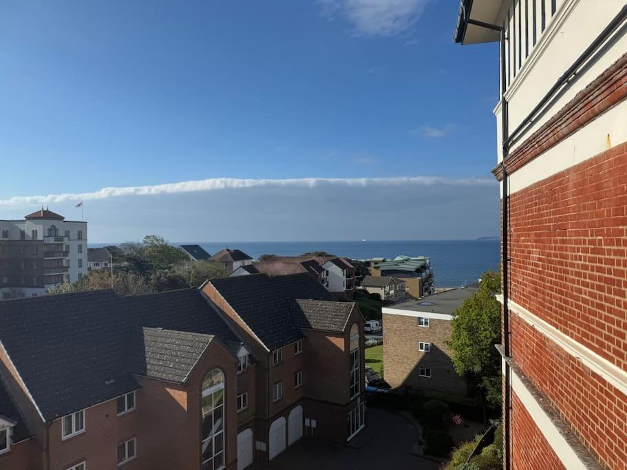 Boscombe Apartment *