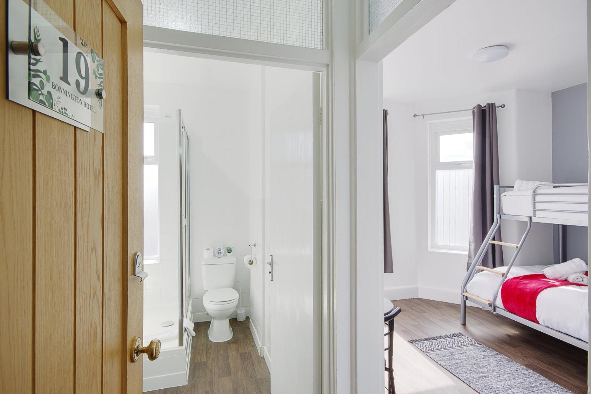 Azure Hotel 2*