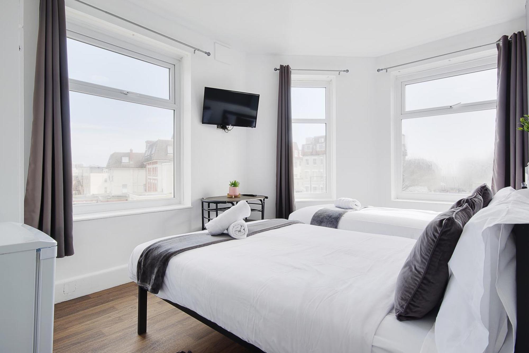 Hotel Azure Bournemouth
