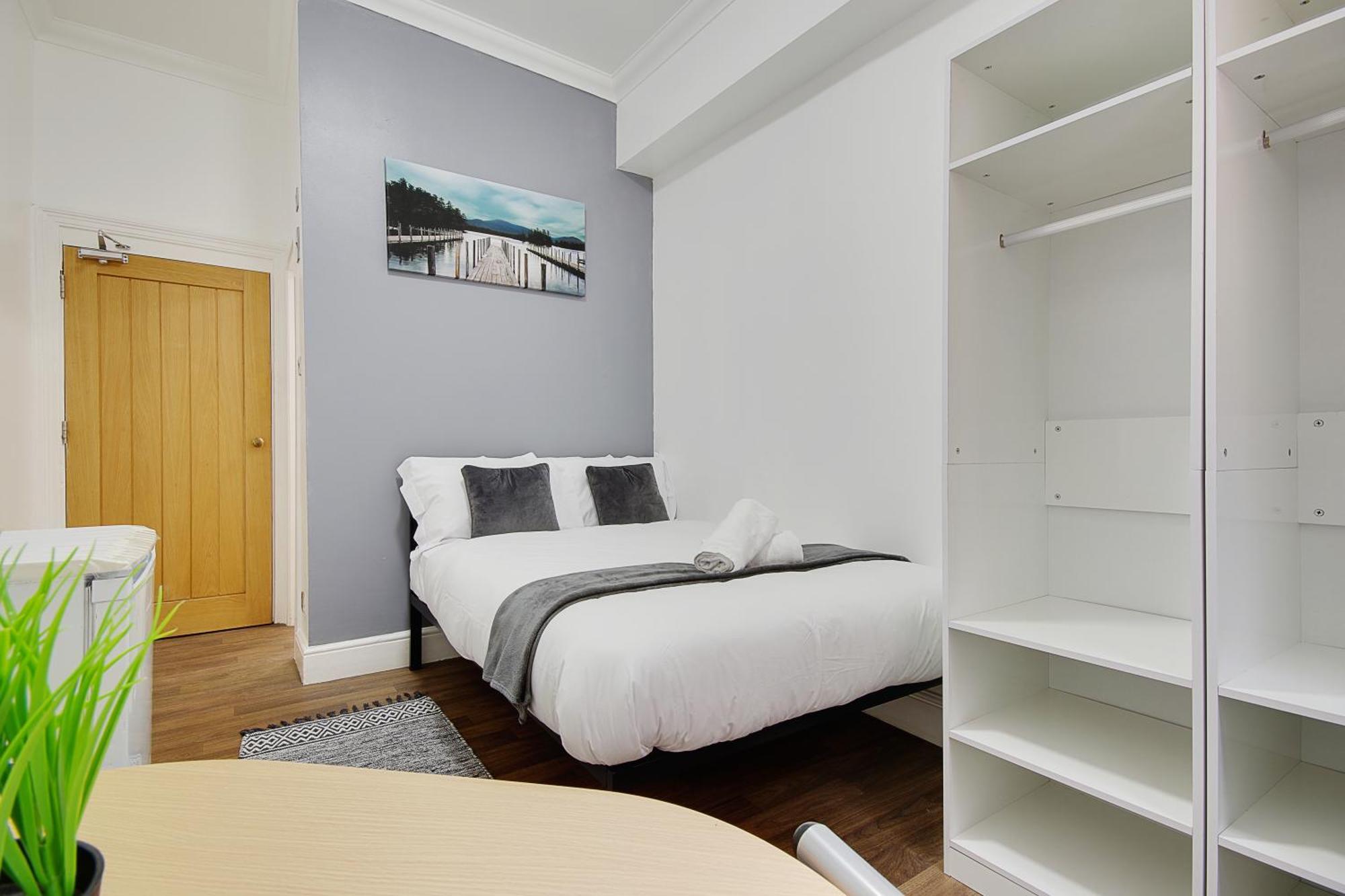 Hotel Azure