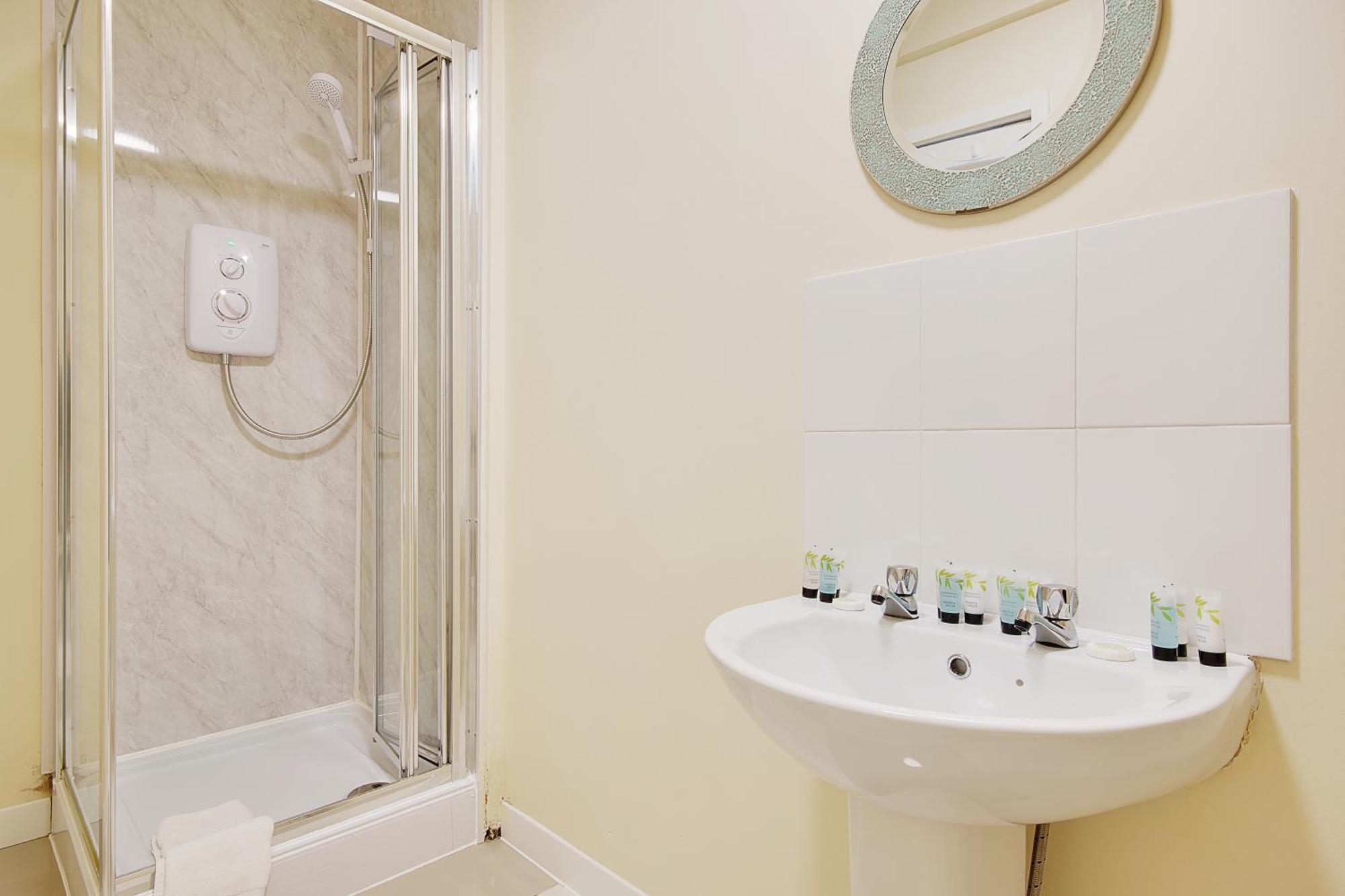 Serenity 3* Bournemouth