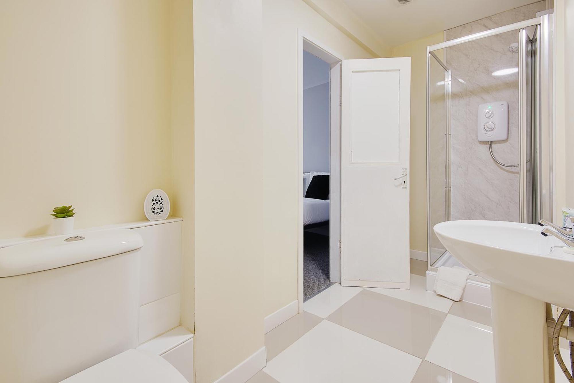 Hotel Serenity 3*