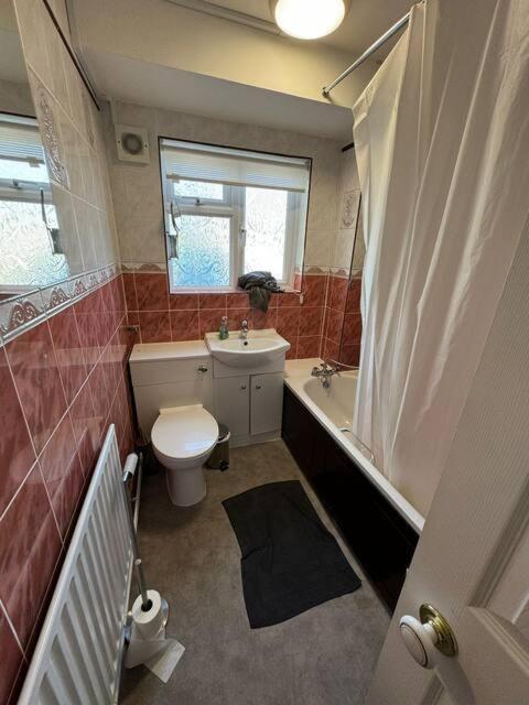 Stunning Sea View 2 Bedroom Sleeps 6- Free Parking Bournemouth