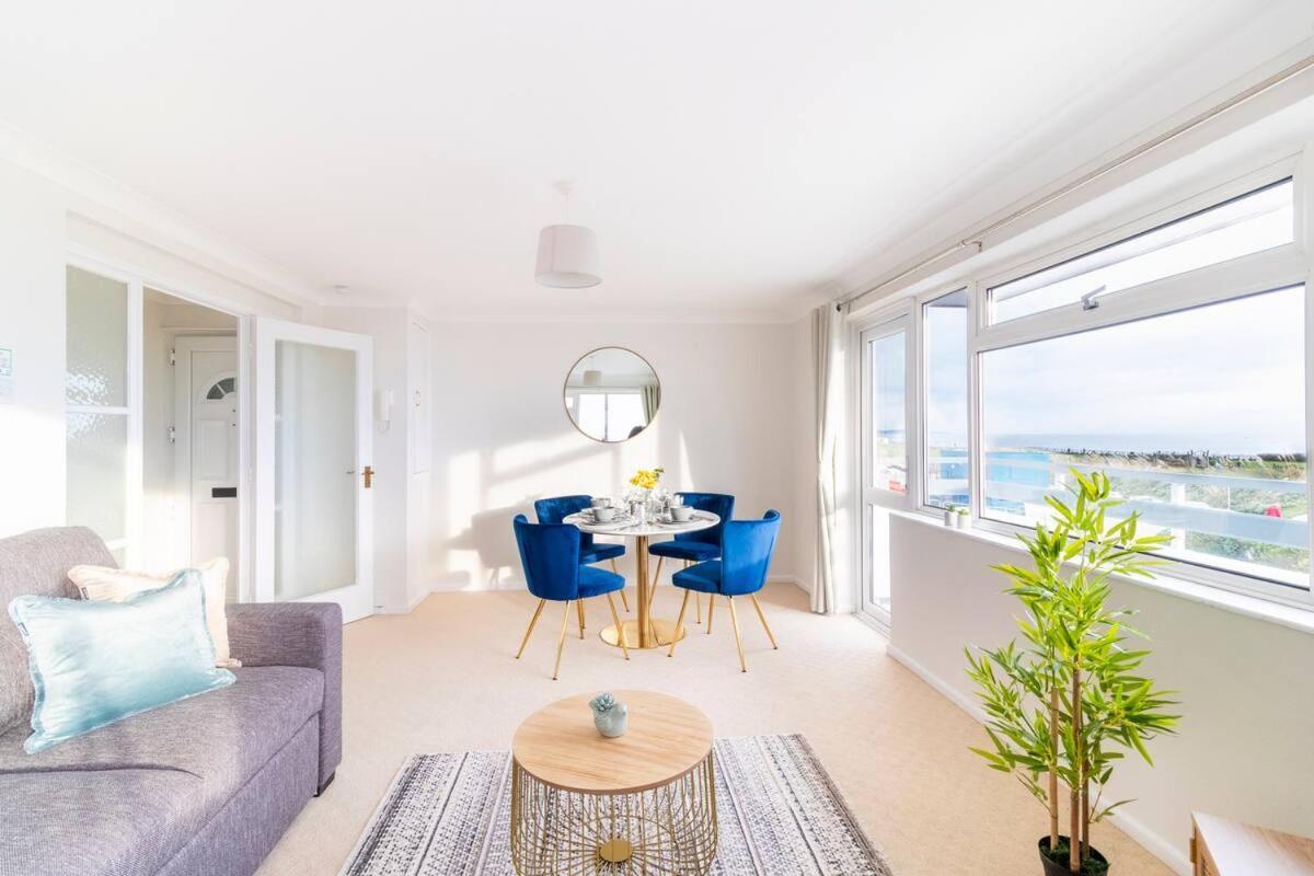 Incredible Sea View 2 Bedroom