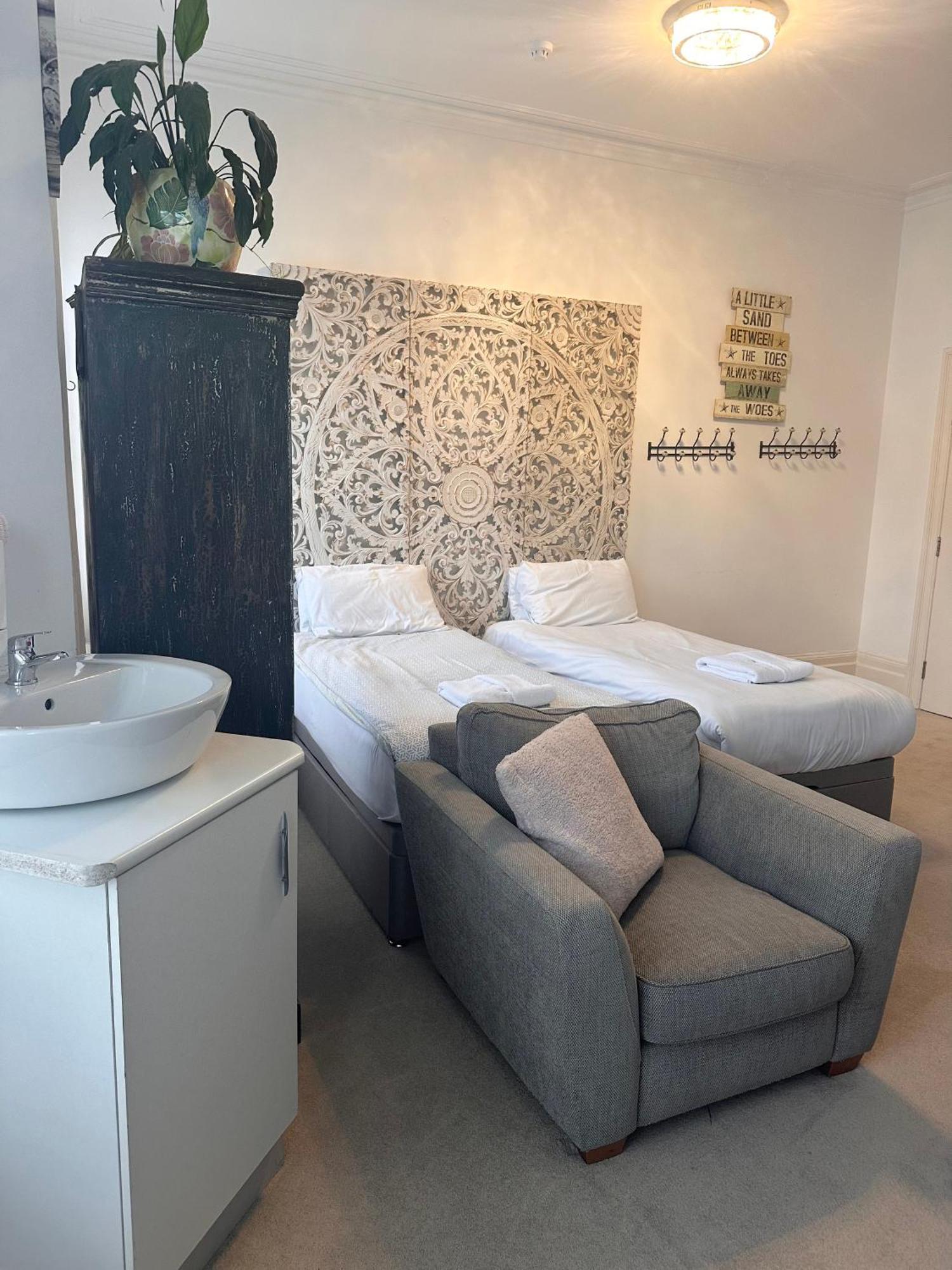 Guest house La Di Da Town *