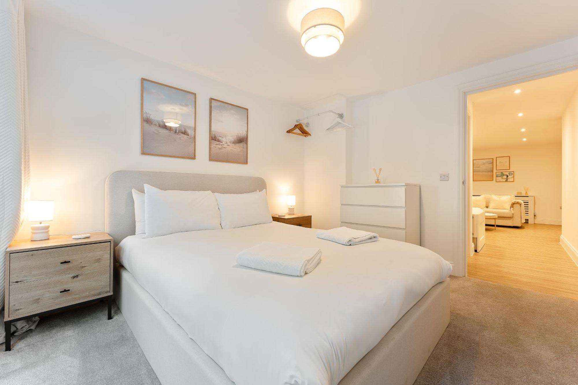 Vibes Garden Close To Town Centre & Bournemouth