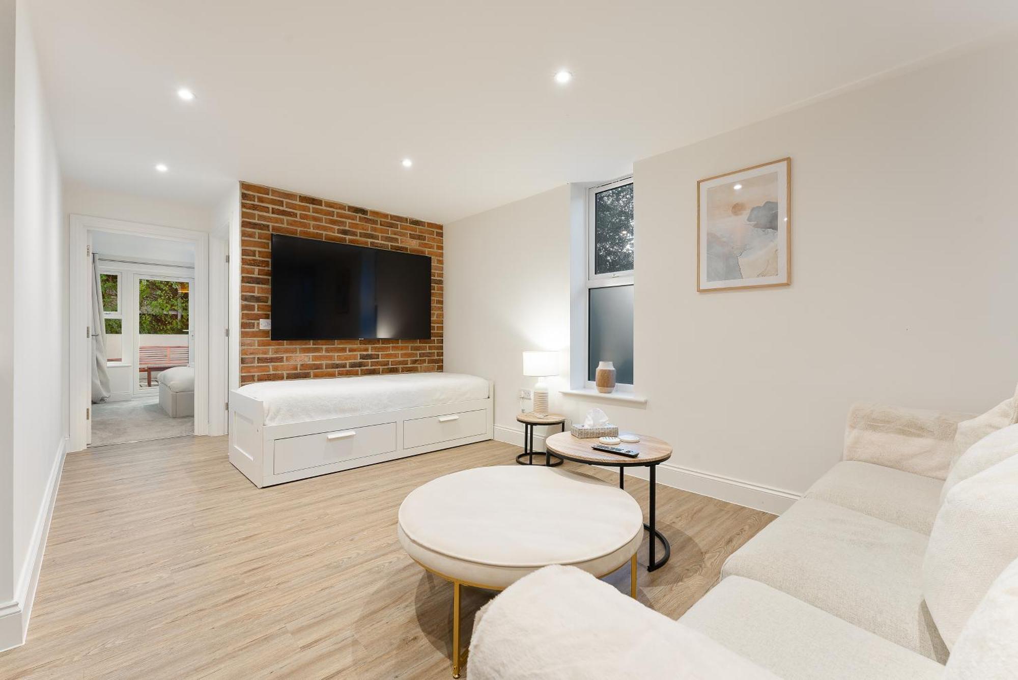 Apartment Vibes Garden Close To Town Centre &