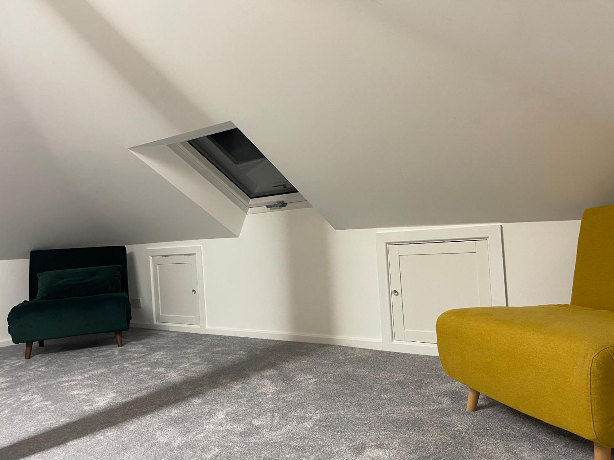 Holiday home Serenity House, Free Parking, Sleeps 6, Plus Free Stay For 2 Children On Sofa Beds, Near The Beach Restaurant And City Centre, Guests Recommend It Bournemouth