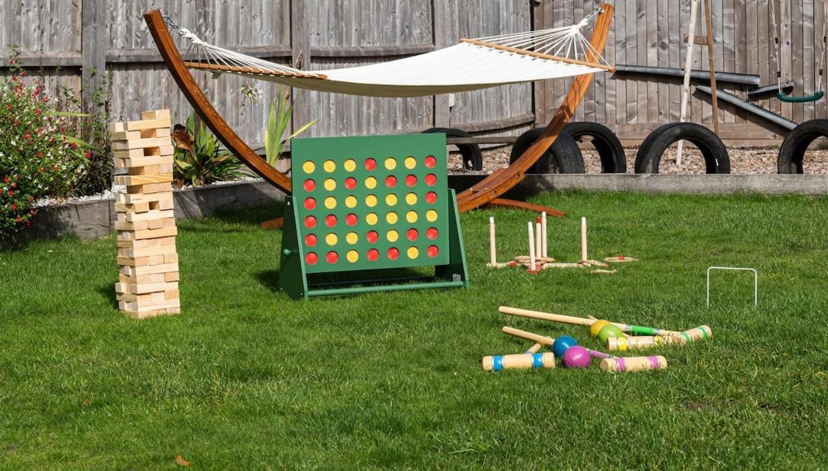 Holiday home Hot Tub, Games & Cinema In Bournemouth, Excellent Ratings On Other Sites