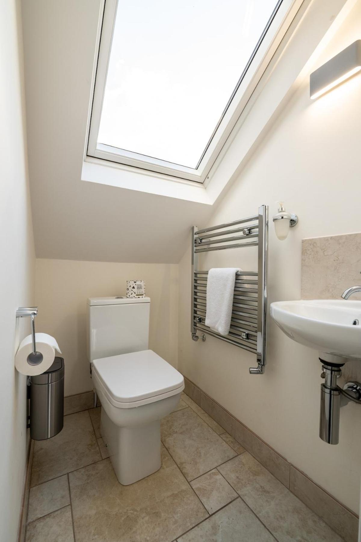 Hot Tub, Games & Cinema In Bournemouth, Excellent Ratings On Other Sites Holiday home *