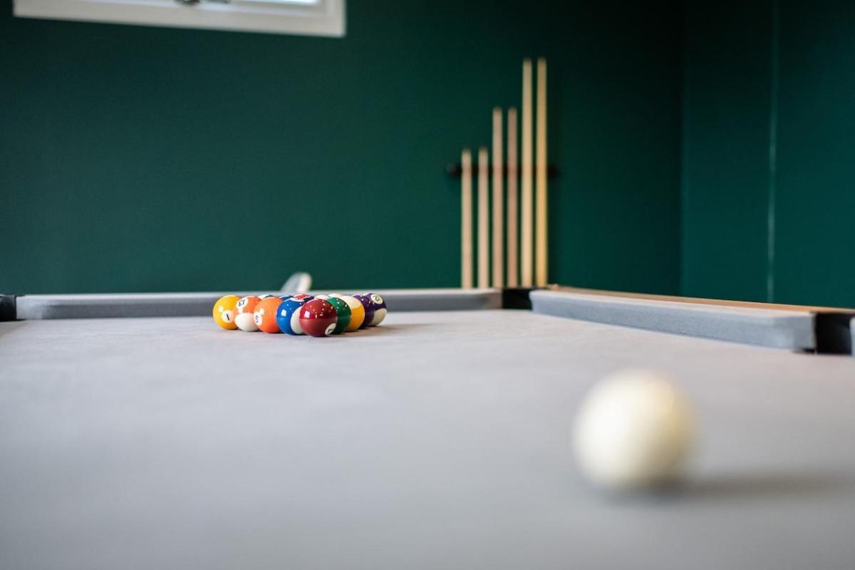 Holiday home Hot Tub, Games & Cinema In Bournemouth, Excellent Ratings On Other Sites