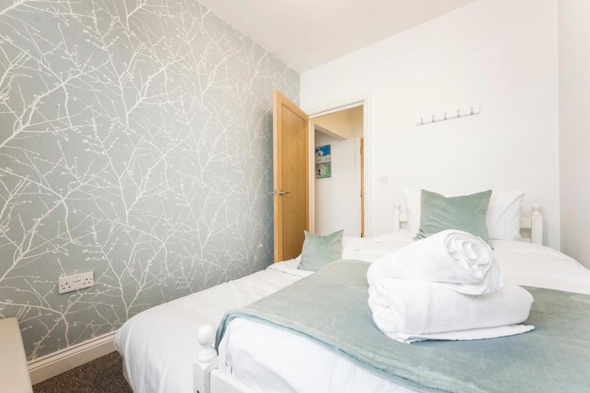 Apartment Beachy Sands Bournemouth